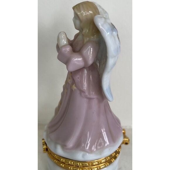 The Worry Angel is for anyone who worries and needs to hand it over to God. - Picture 3 of 9